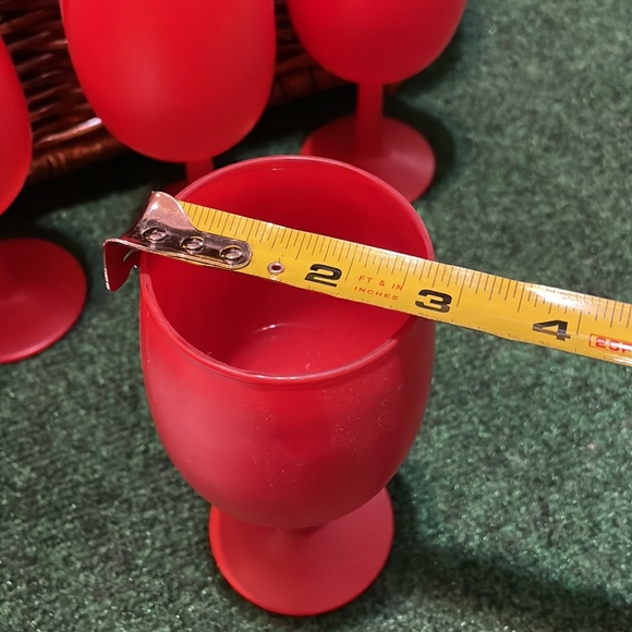 Beautiful Red Satin Carlo Moretti Italy Goblet Glasses - Picture 4 of 4